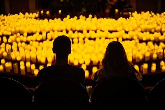 &Ocy;&rcy;&kcy;&iecy;&scy;&tcy;&rcy; &pcy;&rcy;&icy; &scy;&vcy;&iecy;&chcy;&acy;&khcy; - &Acy;&ucy;&rcy;&acy; &SHcy;&ocy;&ucy;&period; &laquo;&Gcy;&lcy;&acy;&vcy;&ncy;&acy;&yacy; &mcy;&ucy;&zcy;&ycy;&kcy;&acy; &scy;&tcy;&ocy;&lcy;&iecy;&tcy;&icy;&yacy;&raquo;&period; &Ucy;&fcy;&acy;