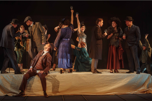 "Жизнь прекрасна"