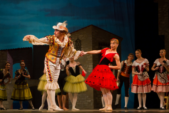 &Dcy;&ocy;&ncy; &Kcy;&icy;&khcy;&ocy;&tcy;