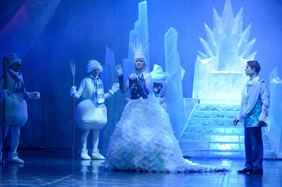 &Scy;&ncy;&iecy;&zhcy;&ncy;&acy;&yacy; &kcy;&ocy;&rcy;&ocy;&lcy;&iecy;&vcy;&acy;