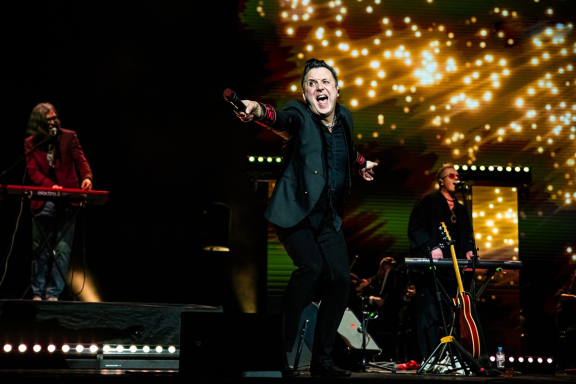 &Lcy;&IEcy;&Gcy;&IEcy;&Ncy;&Dcy;&Acy;&Rcy;&Ncy;&Ycy;&IEcy; &KHcy;&Icy;&Tcy;&Ycy; DEPECHE MODE "ENJOY THE SYMPHONY" SHOW &scy; &ocy;&rcy;&kcy;&iecy;&scy;&tcy;&rcy;&ocy;&mcy;&comma; &Ucy;&fcy;&acy;