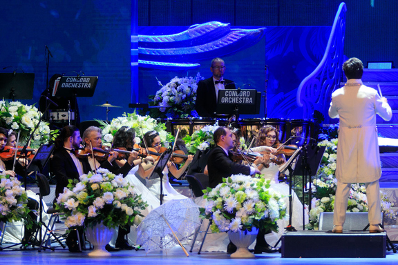 &Bcy;&iecy;&lcy;&ocy;&scy;&ncy;&iecy;&zhcy;&ncy;&ycy;&jcy; &bcy;&acy;&lcy; &Icy;&ocy;&gcy;&acy;&ncy;&ncy;&acy; &SHcy;&tcy;&rcy;&acy;&ucy;&scy;&acy;&period; CONCORD ORCHESTRA