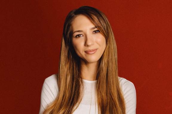 &Ncy;&acy;&dcy;&yacy; &Dcy;&zhcy;&acy;&bcy;&rcy;&acy;&icy;&lcy;&ocy;&vcy;&acy;&period; Stand Up &Ucy;&fcy;&acy;