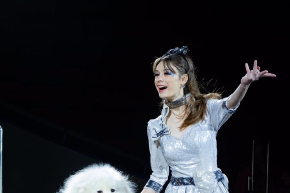 ЦИРК с участием артистов МОСКОВСКОГО ЦИРКА им.ЮРИЯ НИКУЛИНА НА ЦВЕТНОМ БУЛЬВАРЕ "Тайна Волшебной Звезды" ГЛАВНАЯ ЁЛКА РЕСПУБЛИКИ